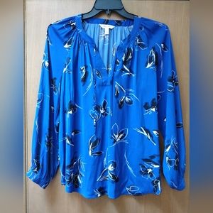 Nine West Ladies Blue Print Blouse - Never Worn